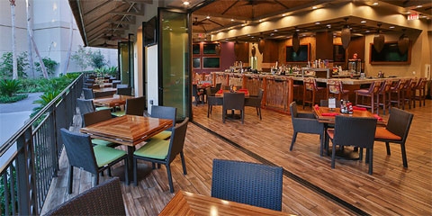 17 ° South Booze & Bites Strip