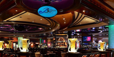 Breeze Bar Treasure Island