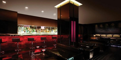 Rojo Lounge Palms Place