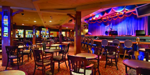 Roxy's Lounge Sam's Town