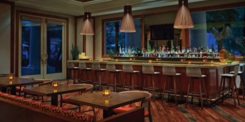 Veranda Bar and Lounge Four Seasons