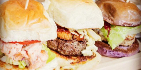 Laguna Pool House & Kitchen Palms Place