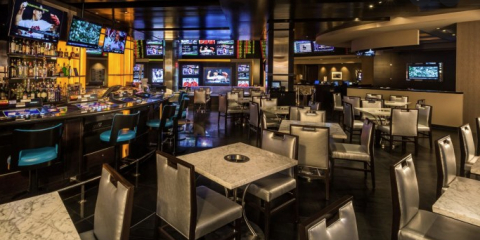 Ringer Wings, Pizza & Sliders Sports Bar Planet Hollywood