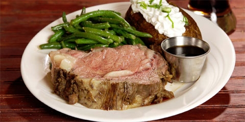 Why are there far fewer casino food deals than in the Vegas of yesteryear?