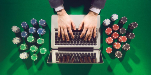 Can you be 86’d from Internet blackjack for playing too good? Do any pros gamble on Internet blackjack?