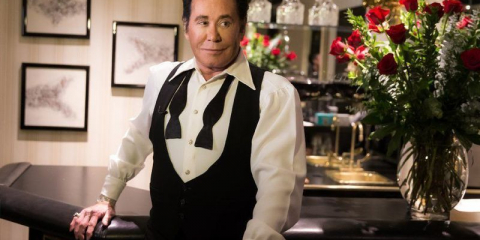 Did someone really crash through the eye in the sky on Wayne Newton? 