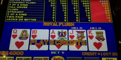 Are the odds of hitting a royal flush on single-play Jacks or Better the same as on Double Double and Triple Double?