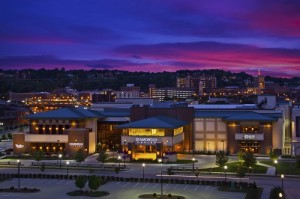 diamondjodubuque_exterior_night+small