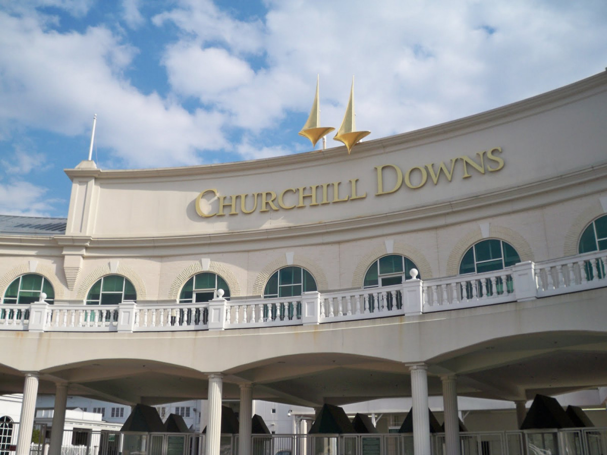 Midwest report; Icahn caps his bet; Churchill Downs grows